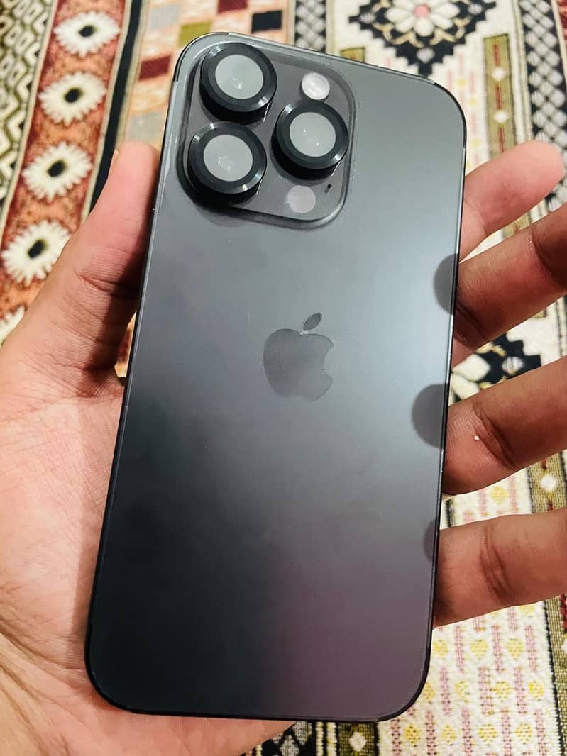 Apple iPhone 14 Pro 0