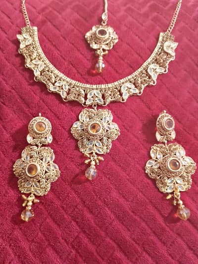 Artificial jewelry set