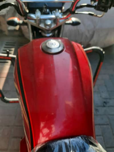 YAMAHA YB125Z DX
