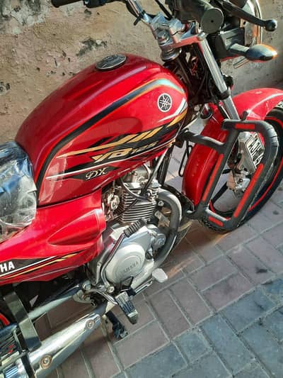 YAMAHA YB125Z DX