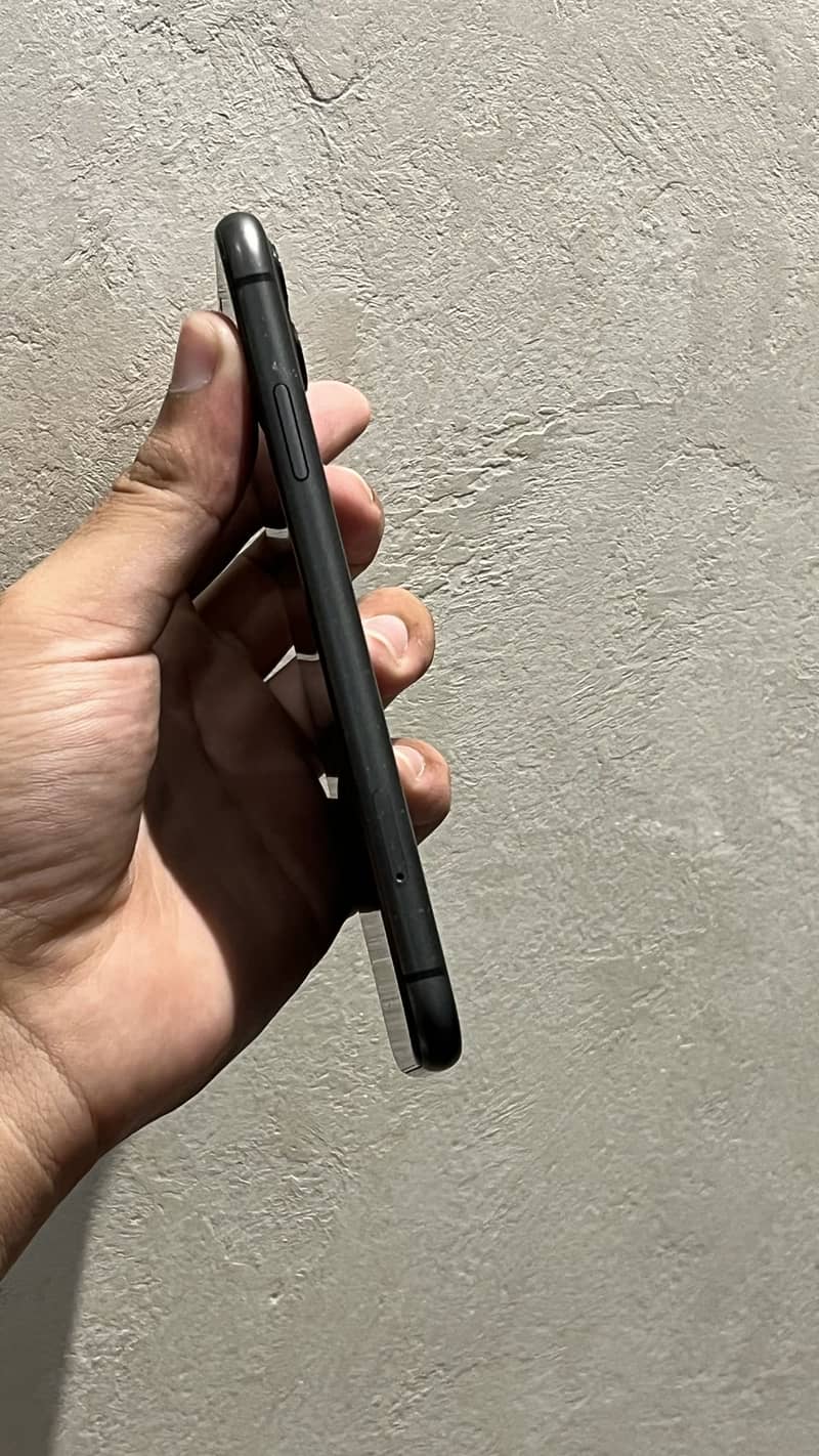 Apple iPhone 11 6