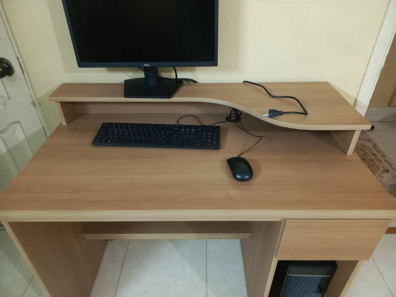 Computer Table 3