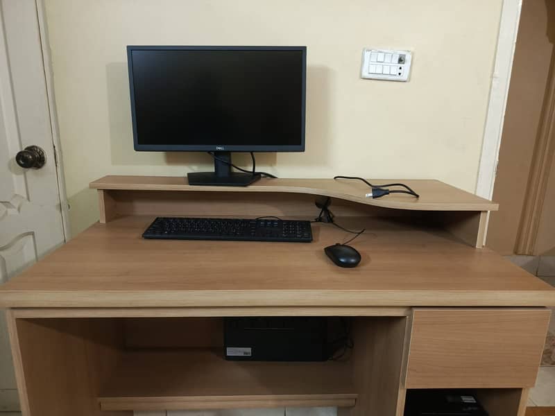 Computer Table 5