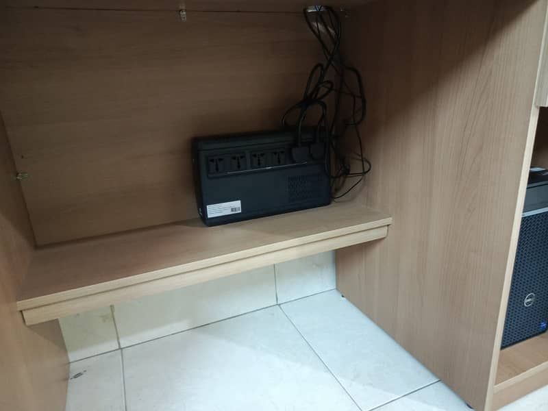 Computer Table 7