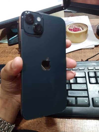I phone 14 plus 128 gb 98 battery water pack