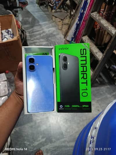 Infinix smart 10 totel genuine, original box and charger
