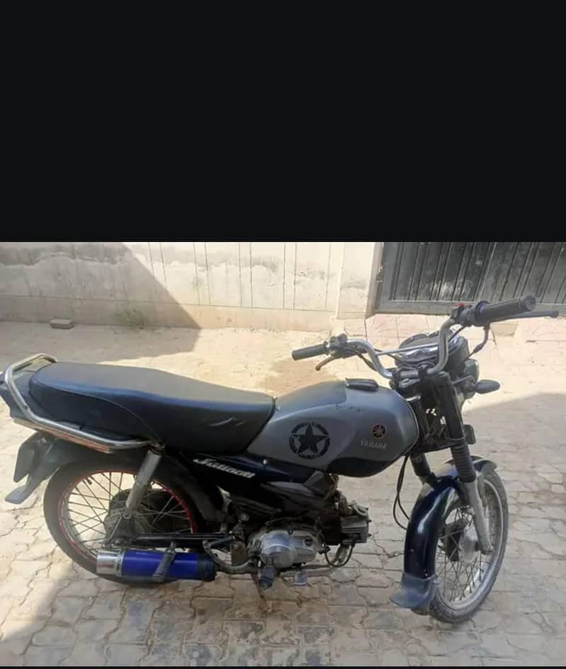 YAMAHA JUNOON 2009 MODEL 5