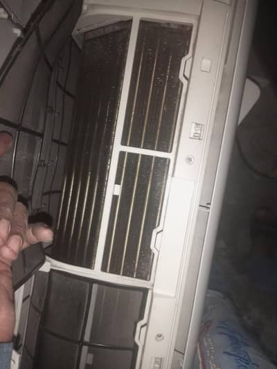 haier ac for sale R410 non inverter new model 3 season used all ok