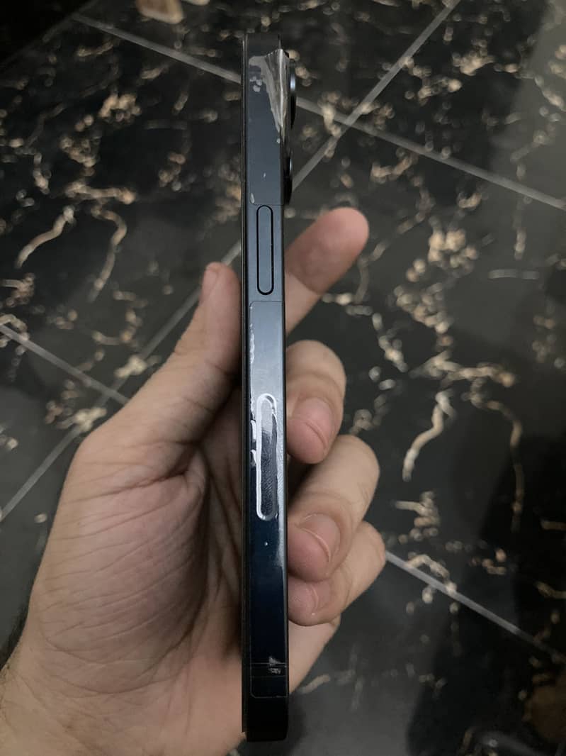 Apple iPhone 14 0