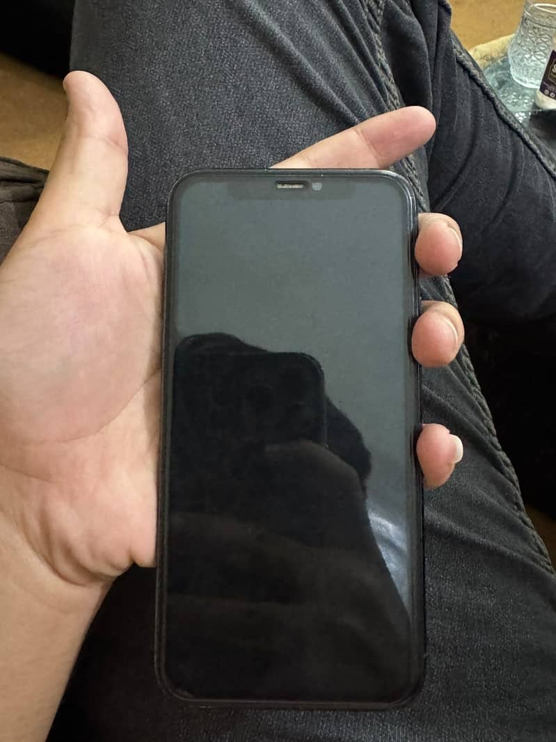 Apple iPhone 11 Pro 3