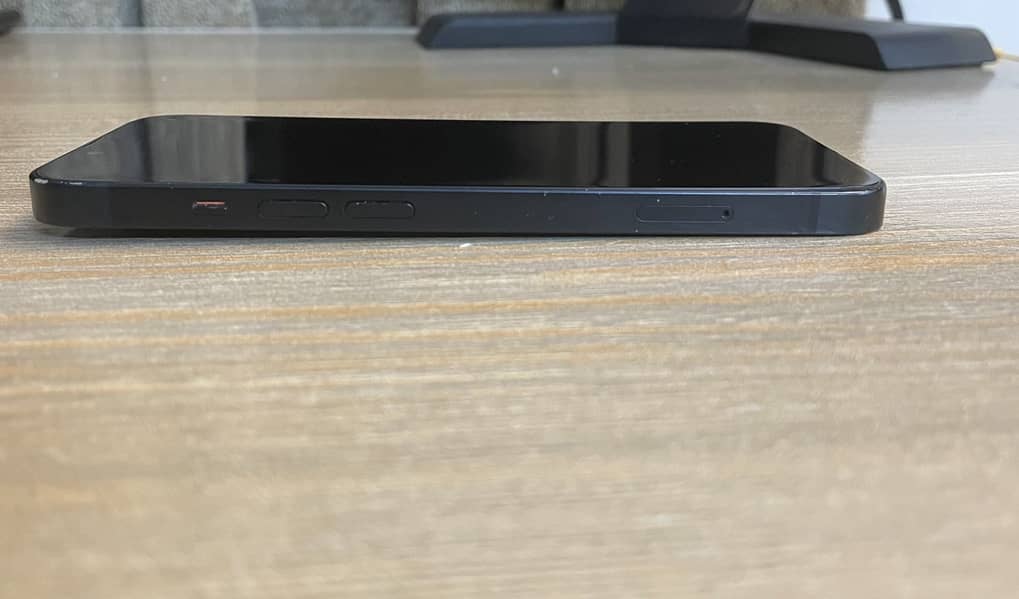 Apple iPhone 13 3