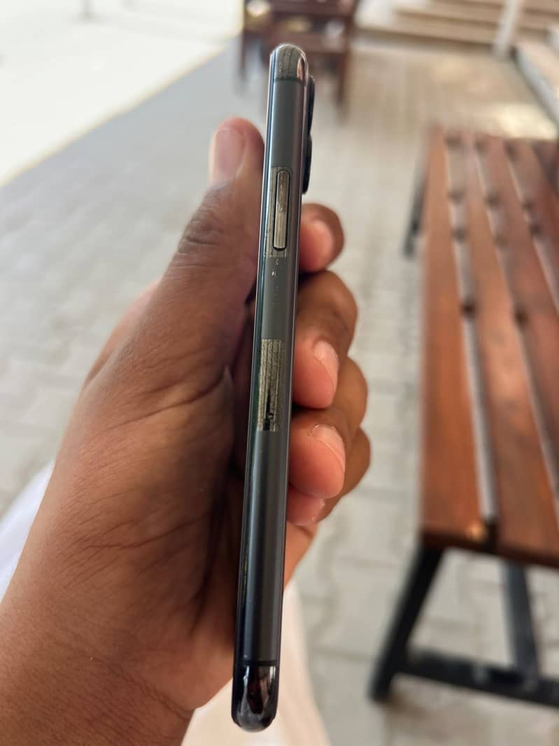 Apple iPhone 11 Pro 5