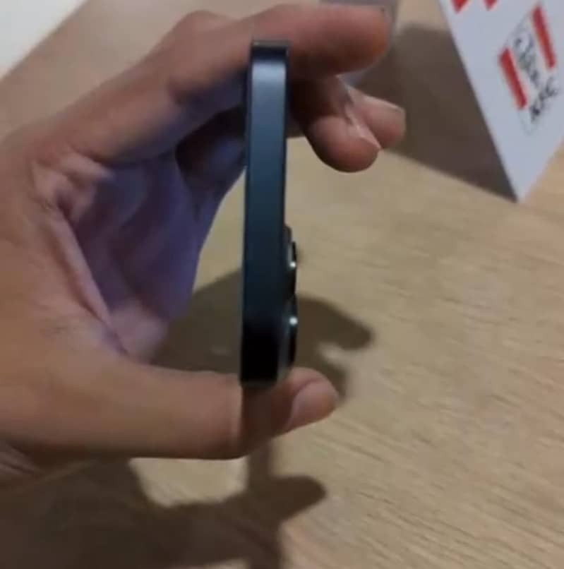 Apple iPhone 14 2