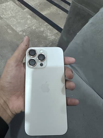 Apple iPhone 16 Pro Max