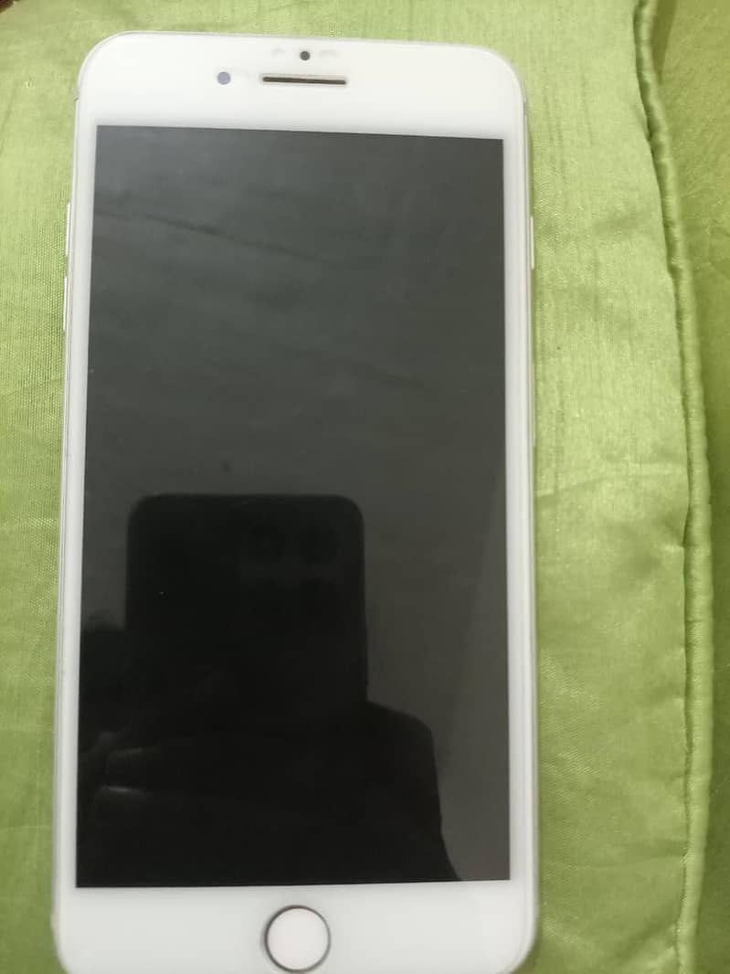 Apple iPhone 7 Plus 2