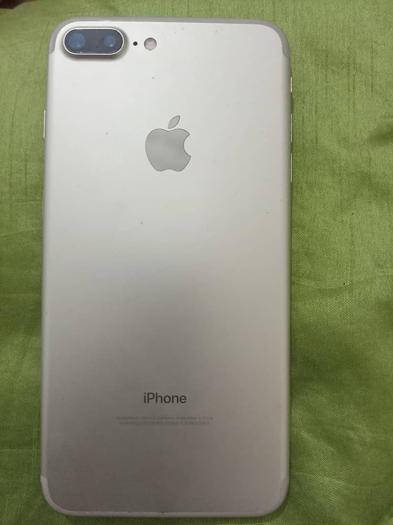 Apple iPhone 7 Plus 3