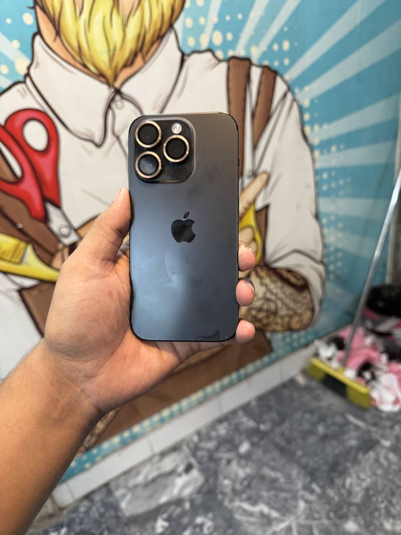 Apple iPhone 14 Pro 1