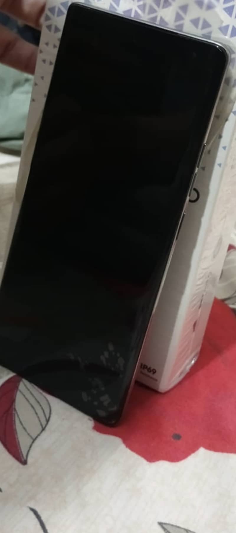 Tecno CAMON 40 Pro 0