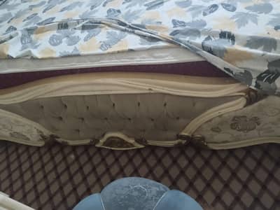 king size bed with dressing table matrtress is not included