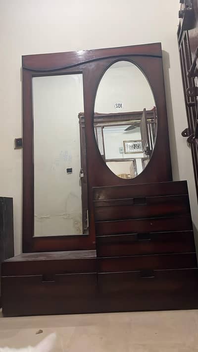 dressing table