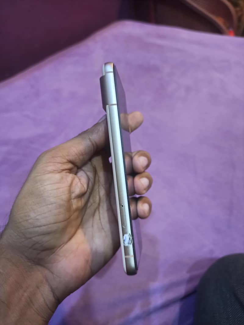 Google Pixel 8 1