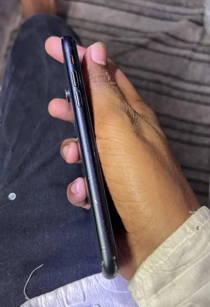 Apple iPhone XR 2