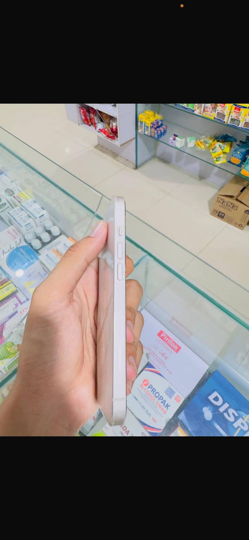 Apple iPhone 14 4
