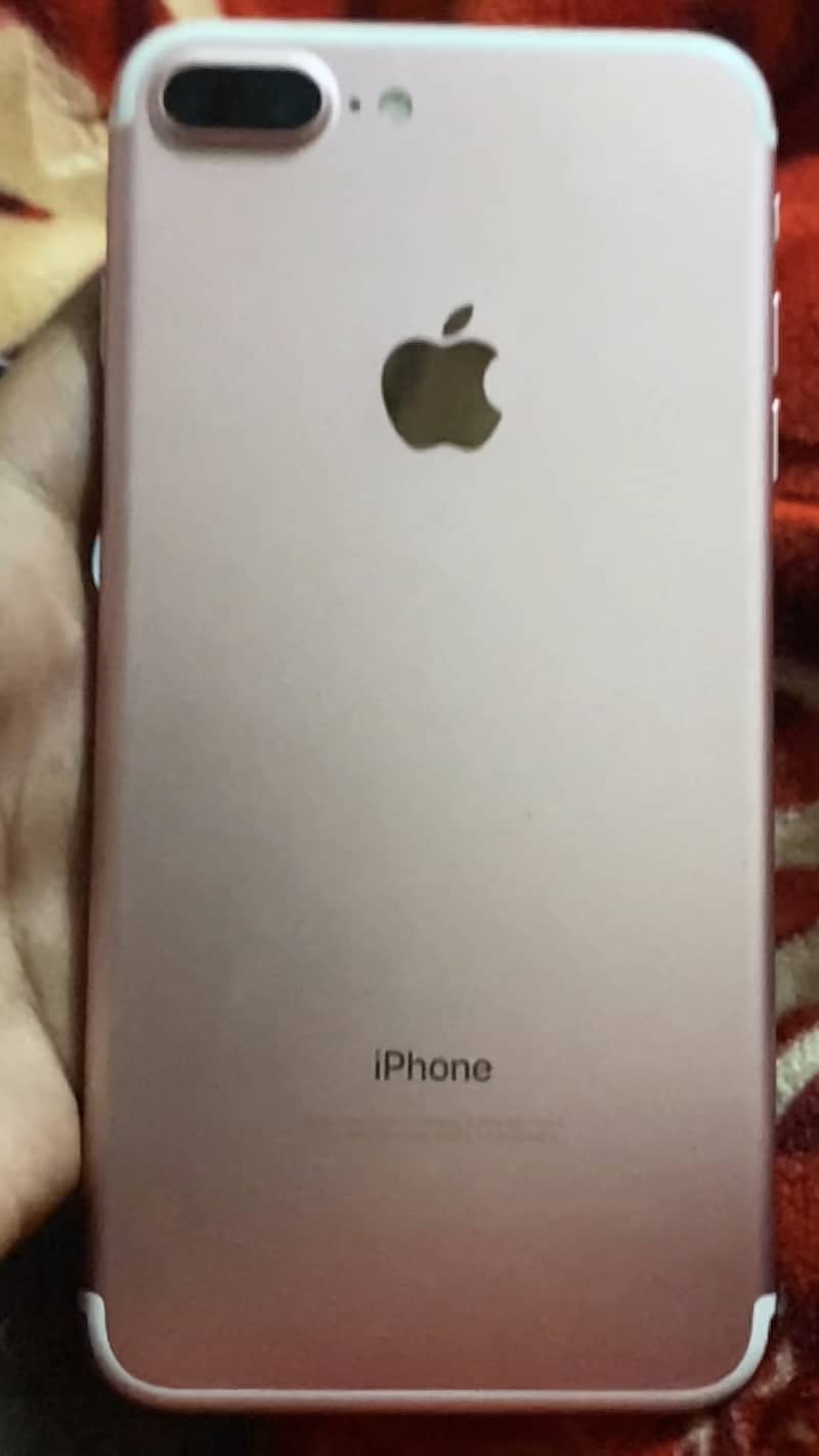 Apple iPhone 7 Plus 0