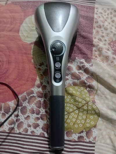 MASSAGER MACHINE A ONE CONDITION ALL OK KOI FAULT NAHI HA BOX BHI HA