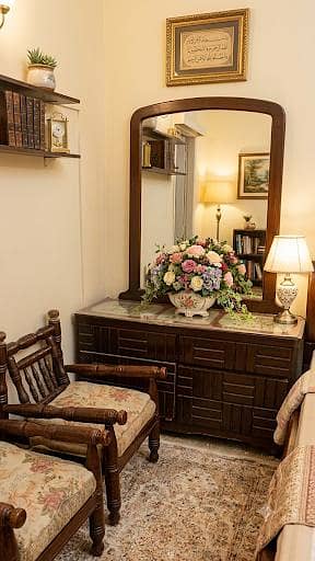 Selling my bed and dressing table