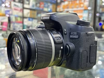 Canon 8000D - 18-55mm Kit lens - in good condition
