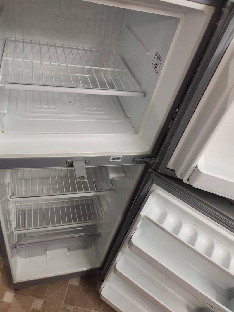 Dawlance fridge 1
