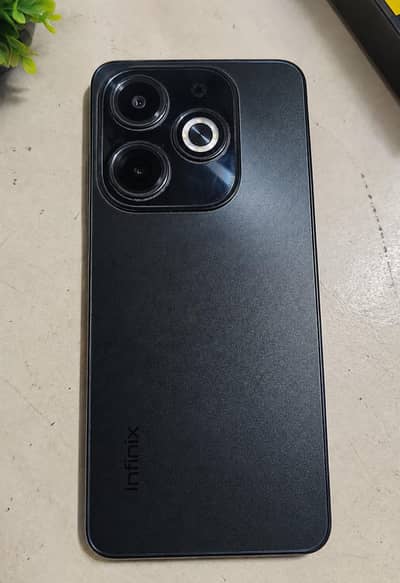 Infinix Hot 40i 8/128GB | 10/10 Condition | Box + Charger