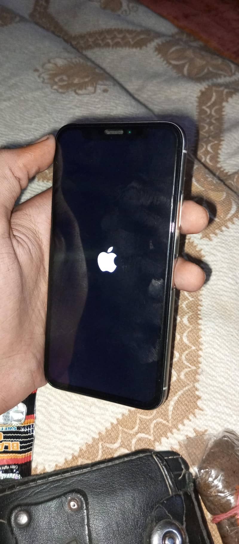 Apple iPhone X 4