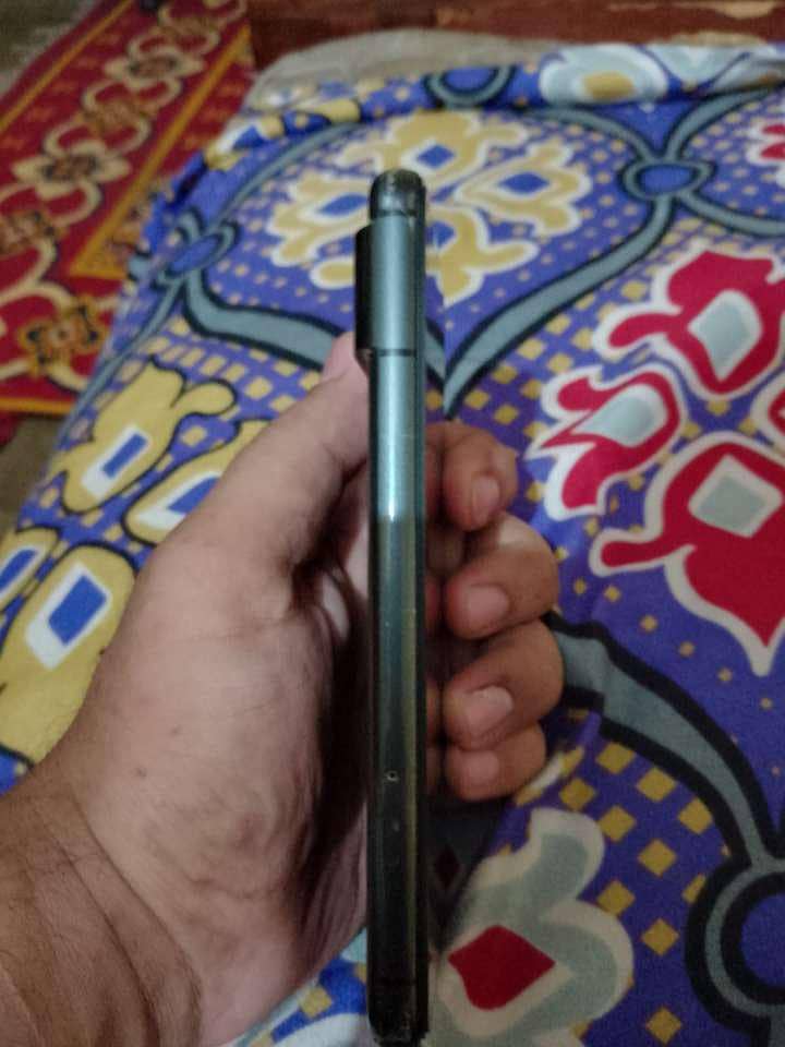 Google Pixel 8 2