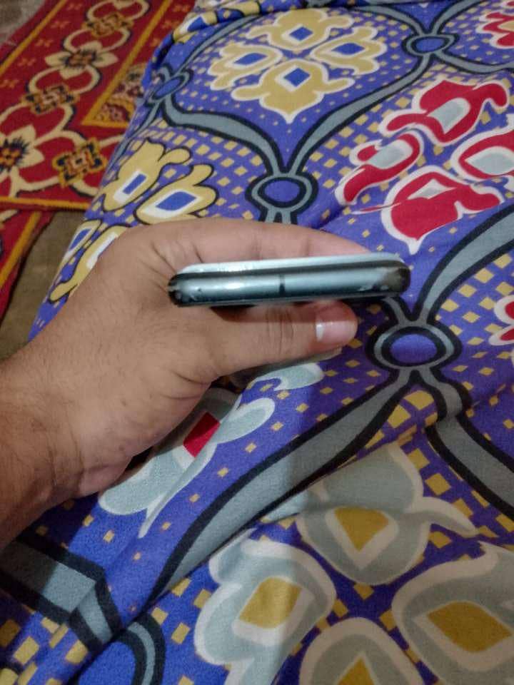 Google Pixel 8 3