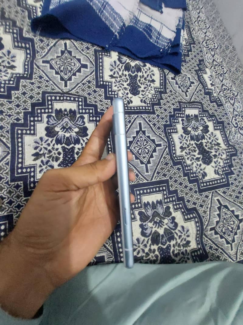 Google Pixel 7a 2