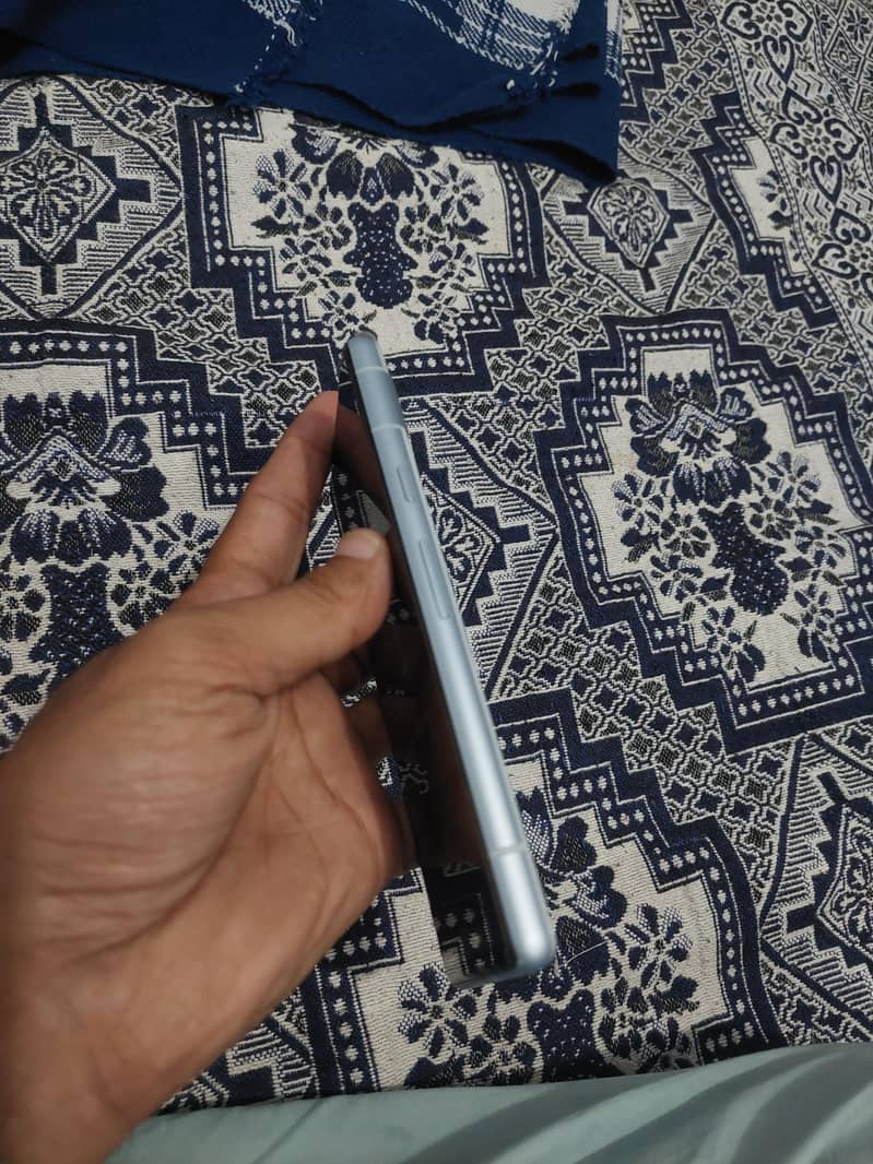 Google Pixel 7a 4