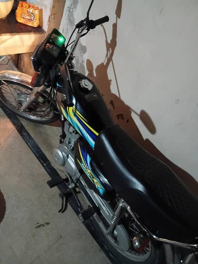 Hinda 125