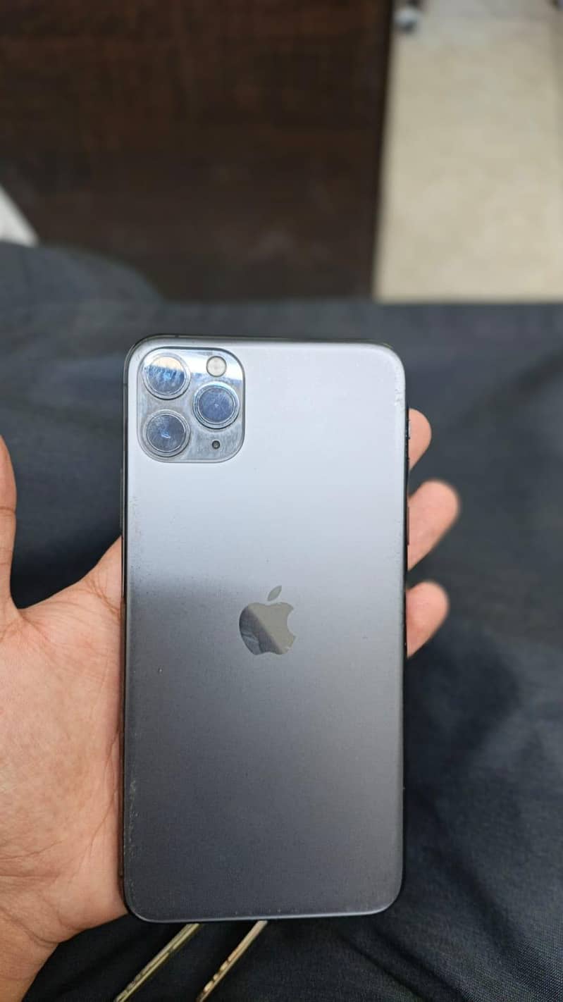Apple iPhone 11 Pro Max 1