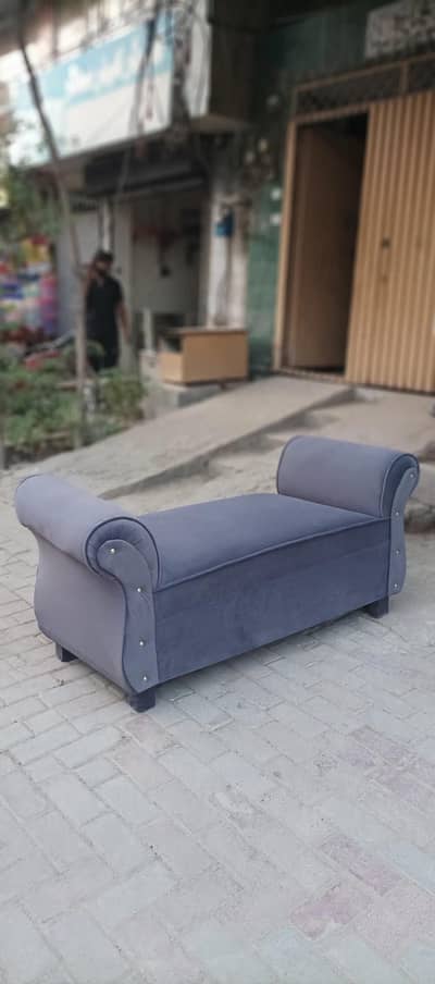 Couch for sale 03127133916 price only 9000/-