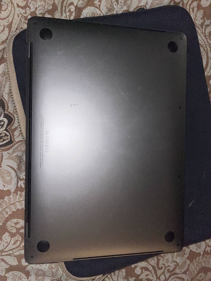 Macbook 2018 pro 1