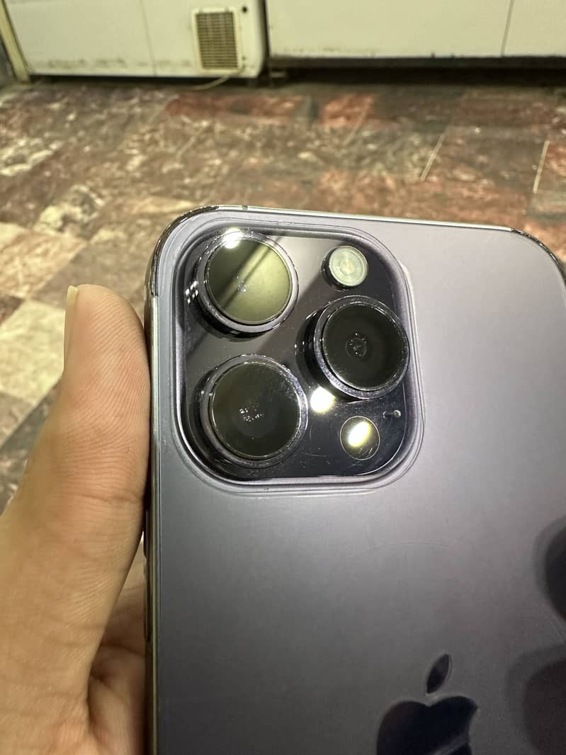Apple iPhone 14 Pro Max 2