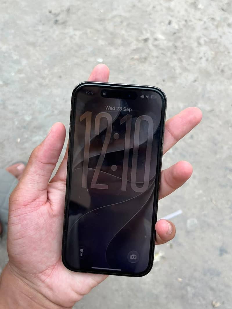 Apple iPhone 14 Pro 1