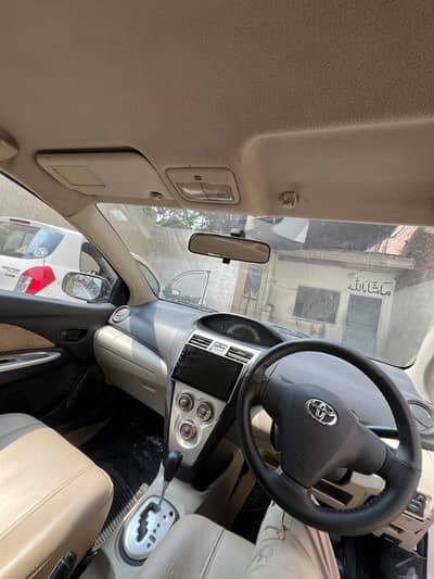 Toyota Belta 2006