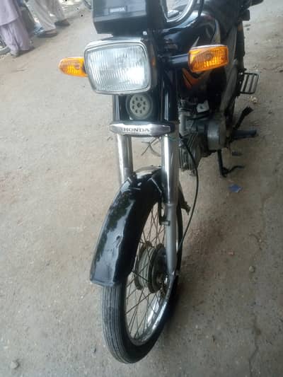 hondyas cd70 hai 03191299048 only Whatsapp
