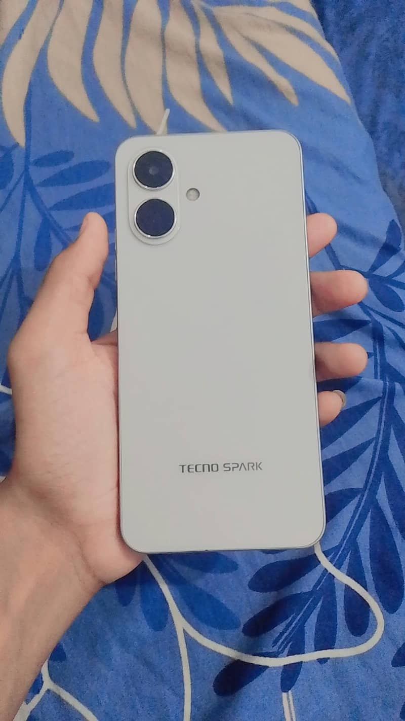 Tecno Spark  2 1