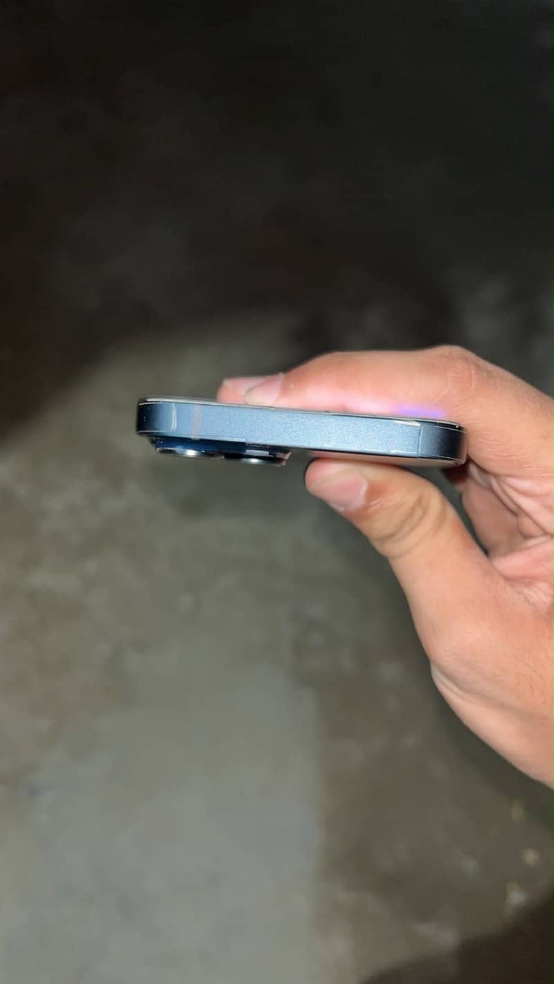 Apple iPhone 14 5