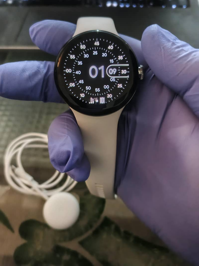 GOOGLE PIXEL WATCH 1 (LTE) 9