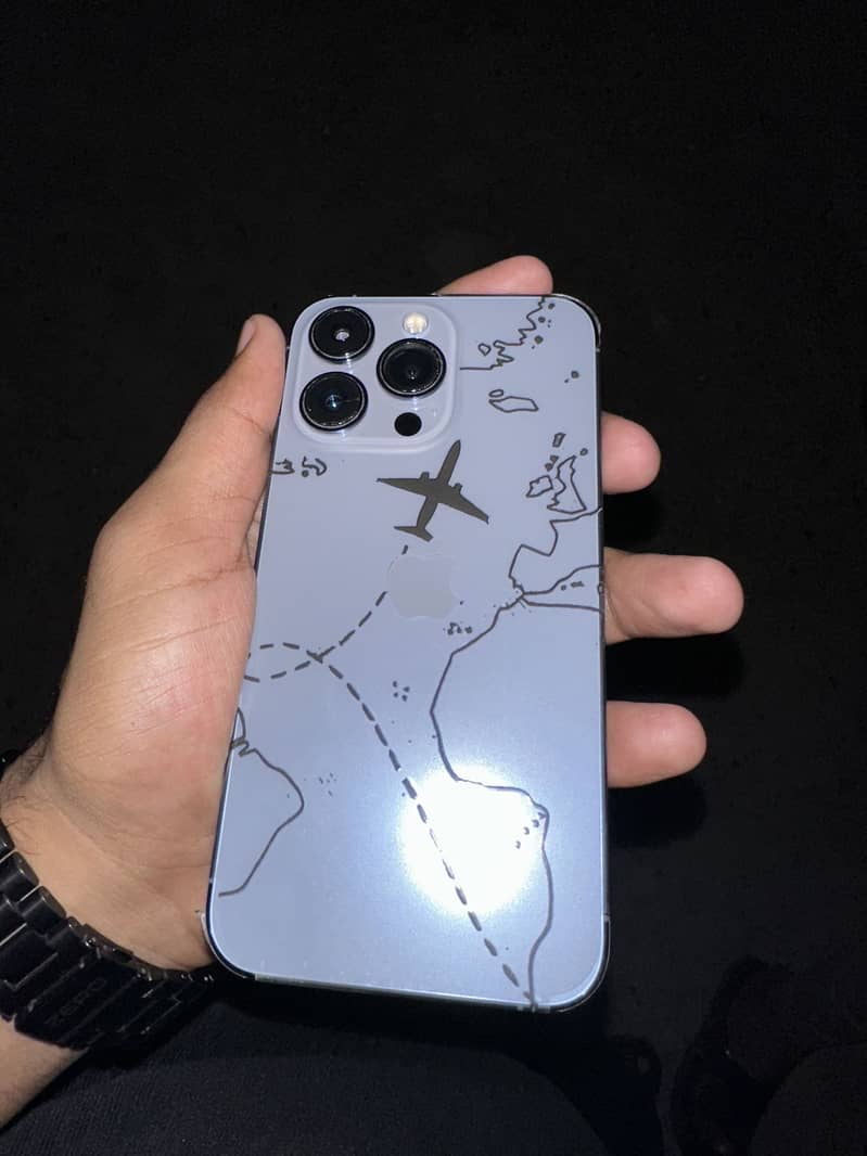 Apple iPhone 13 Pro 1